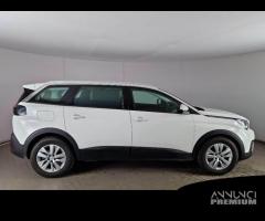 PEUGEOT 5008 BlueHDi 130 Business EAT8 S/S aut.