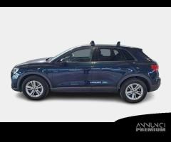 AUDI Q3 40 TDI quattro S tronic Business