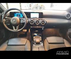 MERCEDES-BENZ A 180 d Automatic Business Extra 5 P - 6