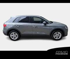 AUDI Q3 35 TDI S tronic Business