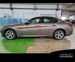 ALFA ROMEO GIULIA 2.2 Turbo AT8 160CV Executive 4