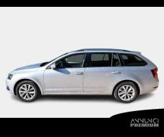 SKODA OCTAVIA WAGON 1.5 TSI G-TEC AMBITION DSG