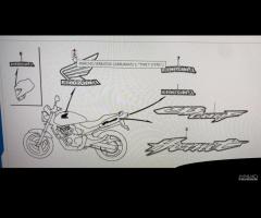 Adesivo sx serbatoio Honda Hornet 87122MBZC50ZA