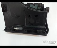 Cassetto portaoggetti Mercedes classe A w176 2015 - 16