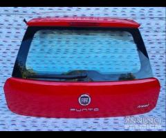 Portellone posteriore colore rosso fiat punto evo