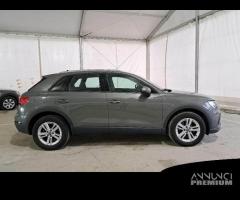 AUDI Q3 35 TDI S tronic Business