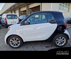 SMART FORTWO 70 1.0 52kW youngster twinamic