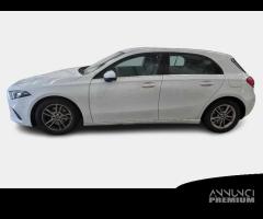 MERCEDES-BENZ A 180 d Automatic Business Extra 5 P