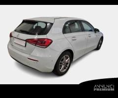 MERCEDES-BENZ A 180 d Automatic Business Extra 5 P