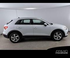 AUDI Q3 35 TDI S tronic Business Advanced