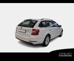 SKODA OCTAVIA WAGON 2.0 TDI CR Executive