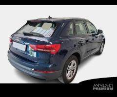 AUDI Q3 35 TDI S tronic Business