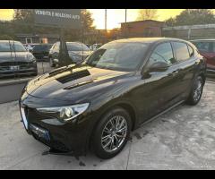 Alfa Romeo Stelvio 2.2 Turbodiesel 160 CV AT8 RWD