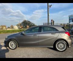 Mercedes-Benz A 180 CDI PREMIUM PACK AMG - 13