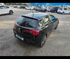 Alfa Romeo Giulietta 2.0 JTDm-2 140 CV - 8