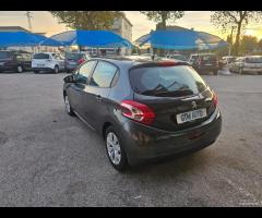 Peugeot 208 1.2 VTi 82 CV - Neopatentati