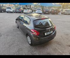 Peugeot 208 1.2 VTi 82 CV - Neopatentati