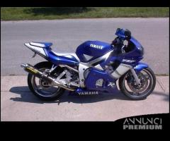 Ricambi usati per yamaha r6 600 anno2000 col. azz