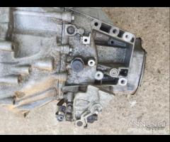 Cambio manuale 6 marce Peugeot 3008 1.6 diesel - 27