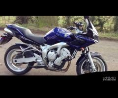 Ricambi usati per yamaha fz6 600 s blu