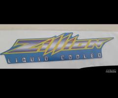 Adesivo emblema suzuki ux 50 zillon 99