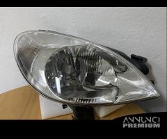 PBL763 Faro Ant DX Citroen Picasso 2004/2011 - 1