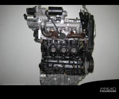 PBL256 Motore Renault Laguna 1.9 F9Q674 [05/07]