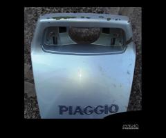 Copertura post fianchetti piaggio x9 250 2000