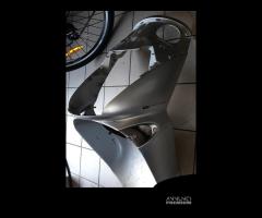 Scudo ant. aprilia leonardo 125 anno 97/01 grigio