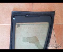 Vetro fisso fiancata lato passeggero ford Ka 2012 - 3