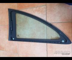 Vetro fisso fiancata lato passeggero ford Ka 2012 - 11