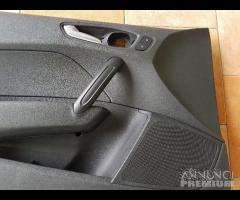 Pannello porta anteriore sinistro audi A1 5 porte