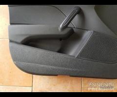 Pannello porta anteriore sinistro audi A1 5 porte - 6