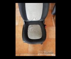 Sedia lato passeggero smart 453 anno 2015