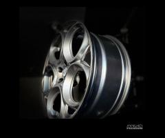 CERCHI IN LEGA ALFA ROMEO GT / 147 / 159 DA 17 - 6