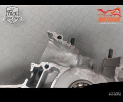 OFFERT COPPIA CARTER CENTRALI HONDA CR 125 HPP 90/ - 6