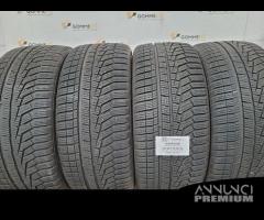 Gomme invernale usate 235/40 19 96V XL