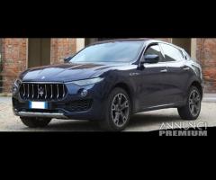 Ricambi maserati levante #1025