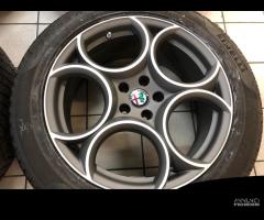 Cerchi in lega 19 originali alfa stelvio termiche