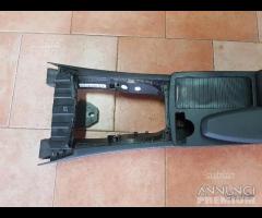 Bracciolo mercedes classe C W204 anno 2010 - 11