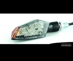 FRECCE MOTO SIFAM CLI7036 2 LED CARBON UNIVERSALI - 7