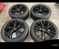 Cerchi in lega 22 per audi Q8 cin gomme termiche