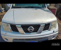 Paraurti anteriore NISSAN NAVARA D40 - 1