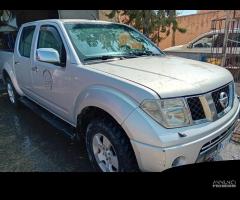 Paraurti anteriore NISSAN NAVARA D40 - 3