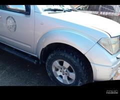 Paraurti anteriore NISSAN NAVARA D40 - 4