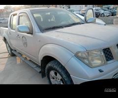 Paraurti anteriore NISSAN NAVARA D40 - 6