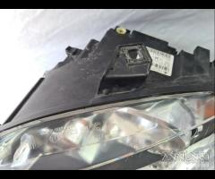 8E0941003AJ faro alogeno lato guida A4 2005 - 11