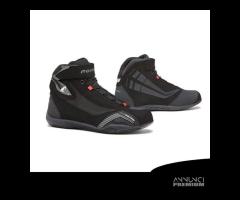 SCARPA PELLE MOTO SPORTIVA FORMA GENESI PROTEZIONI