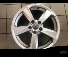 Cerchio 17 originale Audi Q2 81A601025B