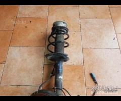 Sospensione lato passeggero bmw X3 anno 2008 - 9